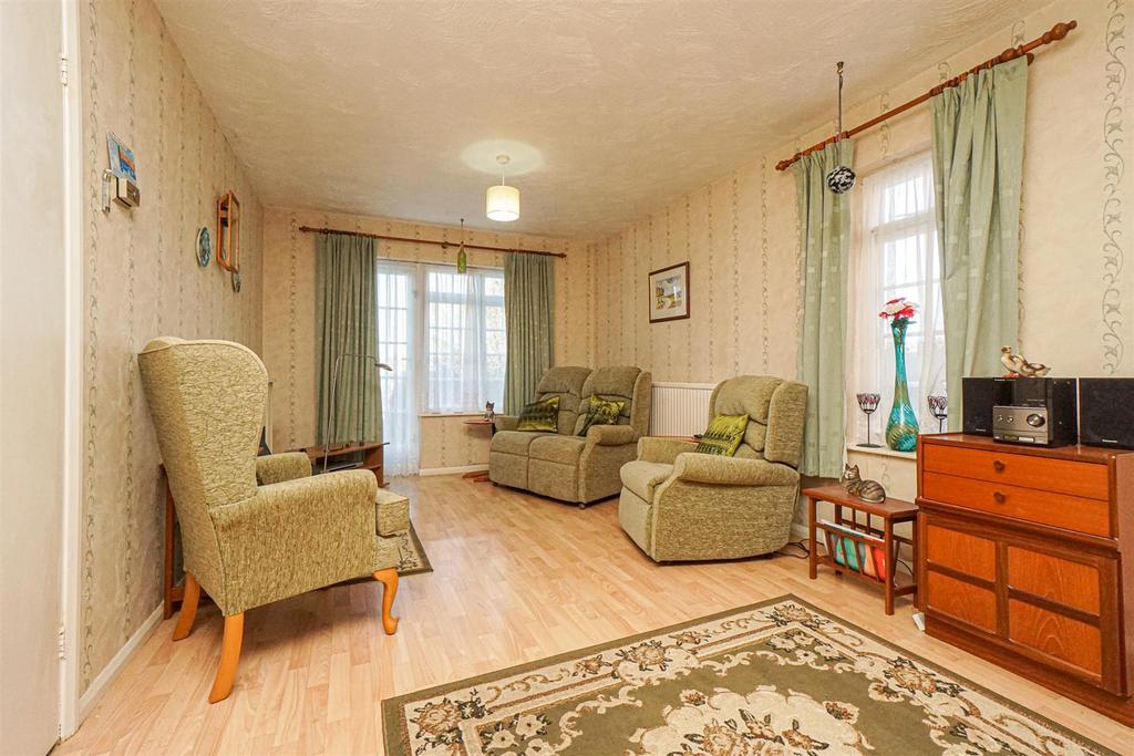 Forest Way, Hastings 3 bed detached house £325,000