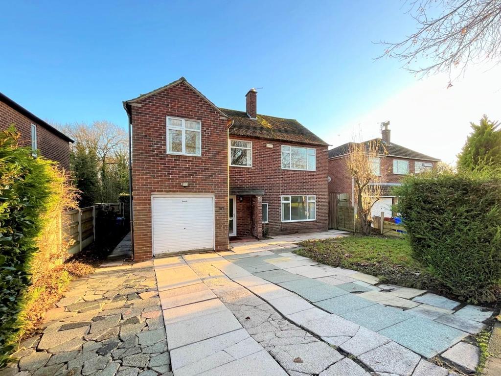 Blackcarr Road, Manchester 4 bed detached house - £1,750 pcm (£404 pw)