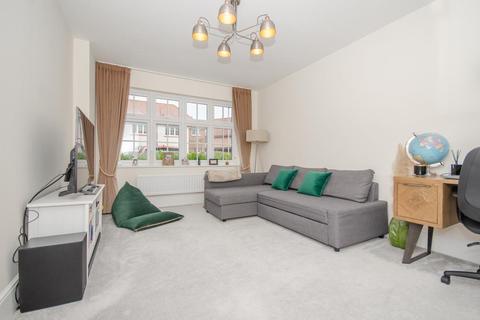 3 Worrell Road, Frenchay, Bristol, BS16 2GA
