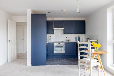 172 Paxton Drive, Bristol, BS3 2BN