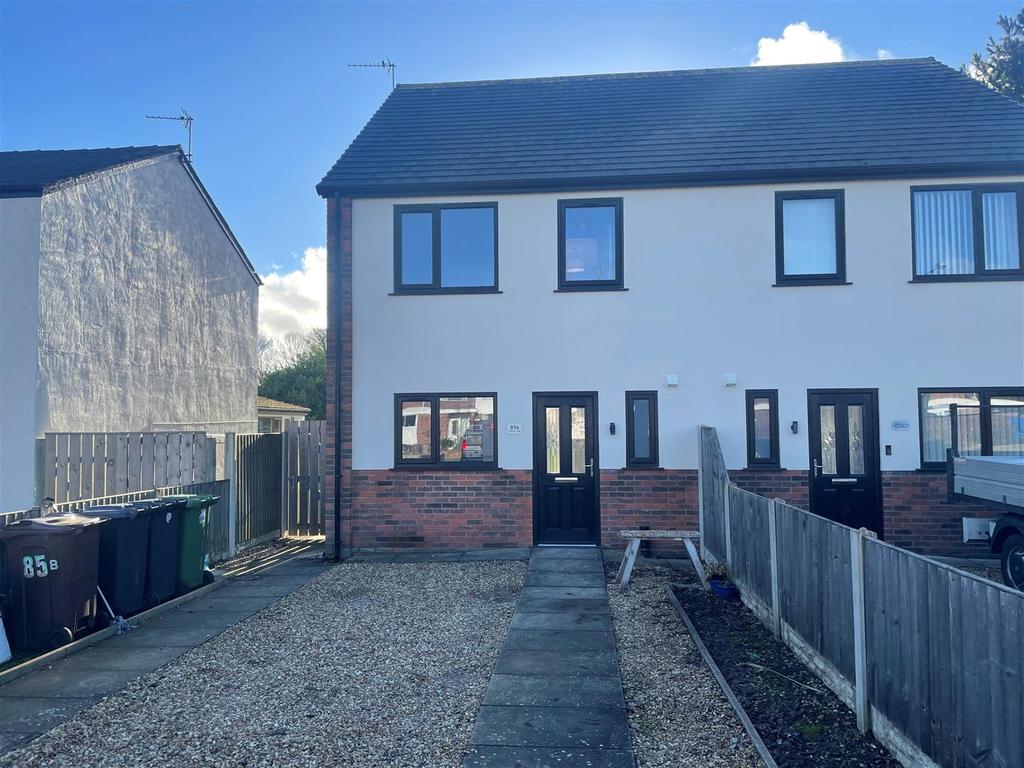Pinfold Lane, Ainsdale, Southport 3 bed semidetached house £950 pcm (£219 pw)