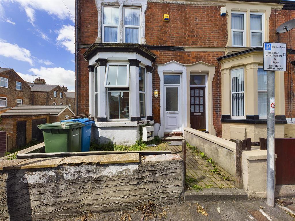 Fairfield Road, Bridlington 2 bed end of terrace house for sale £109,950