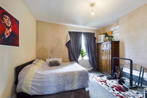 2 bedroom end of terrace house for sale, Fairfield Road, Bridlington