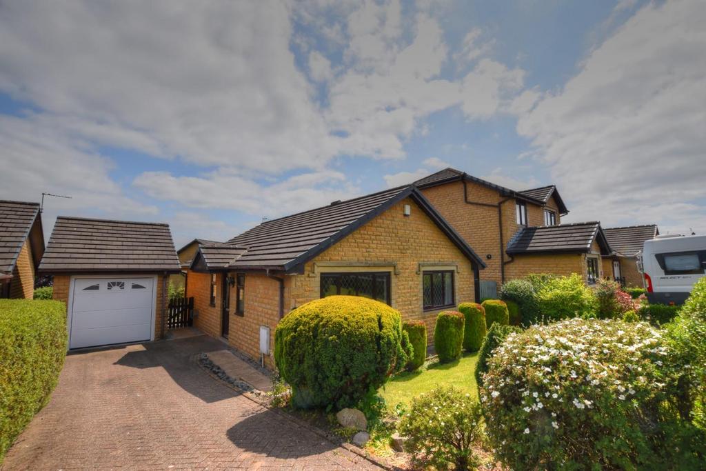 Linton Gardens, Barrowford 2 bed detached bungalow for sale £300,000