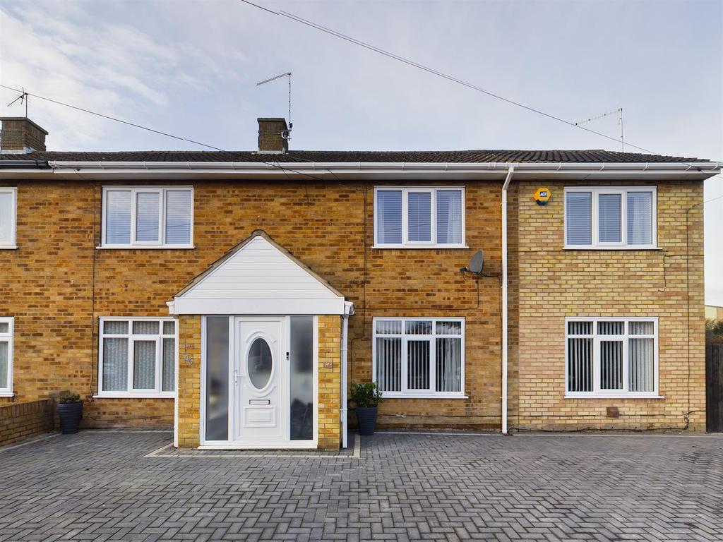 Street, Bridlington 4 bed semidetached house £279,950