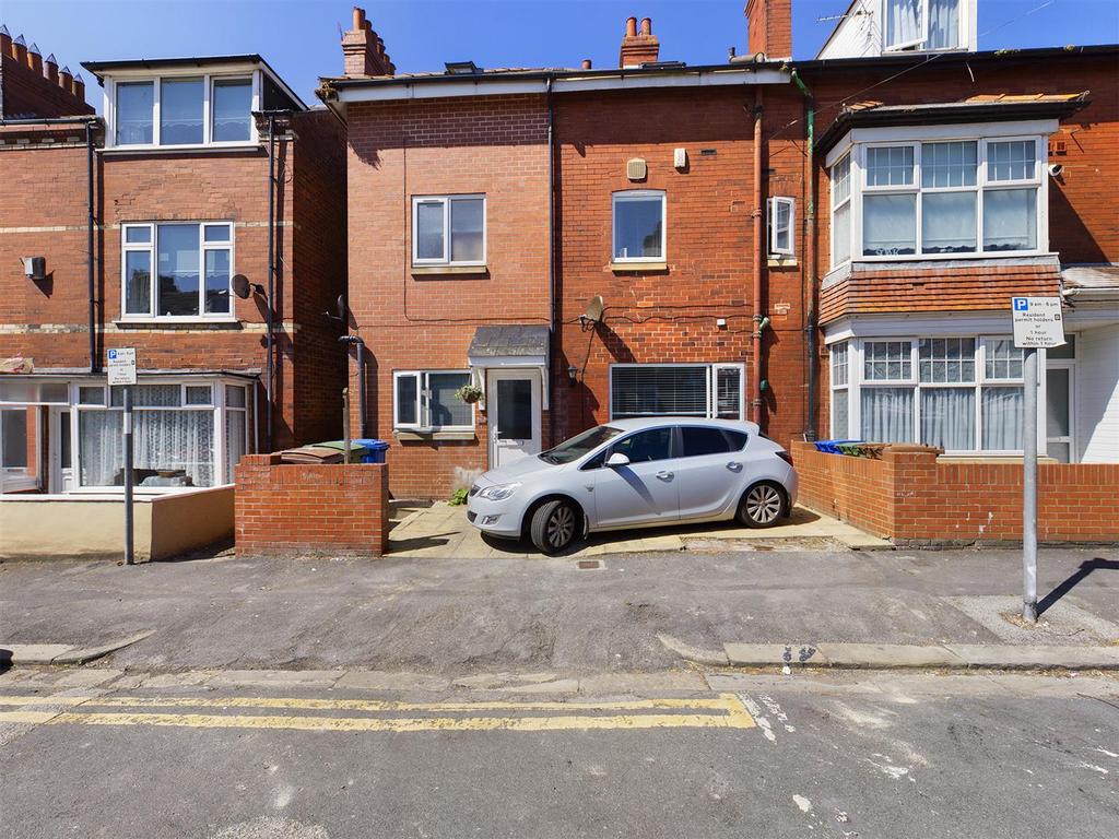 Clarence Avenue, Bridlington 3 bed end of terrace house for sale £109,950