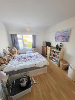 3 bedroom semi-detached house for sale - Pendyffryn Road North, Rhyl