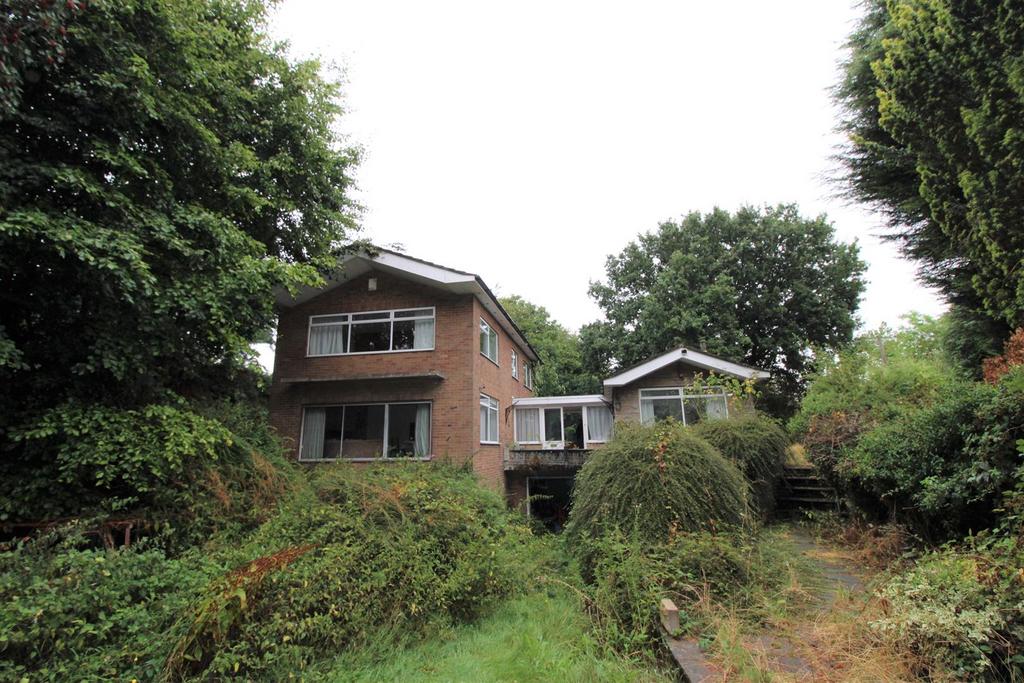 Walsall Road, Lichfield 3 bed detached house for sale £405,000