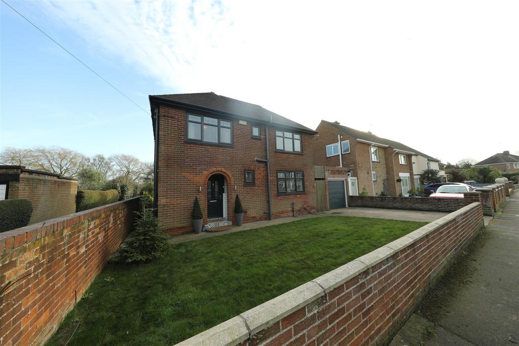Riversdale Drive, Goole 3 bed detached house £340,000