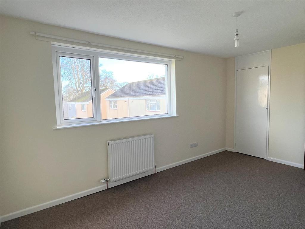 Bedroom: