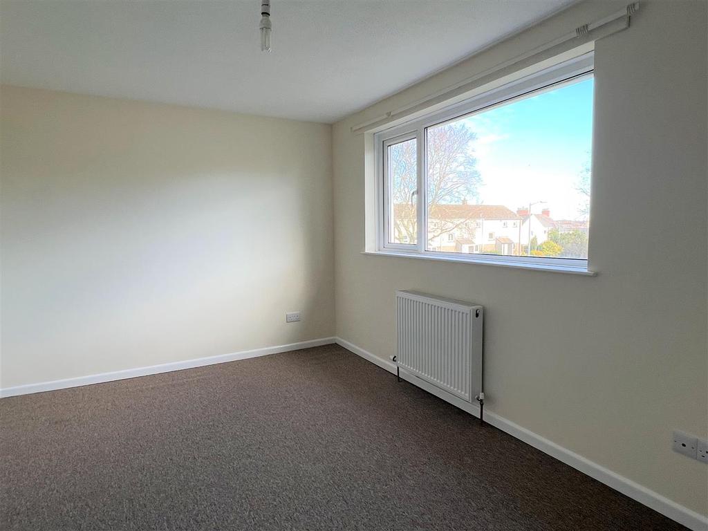 Bedroom: