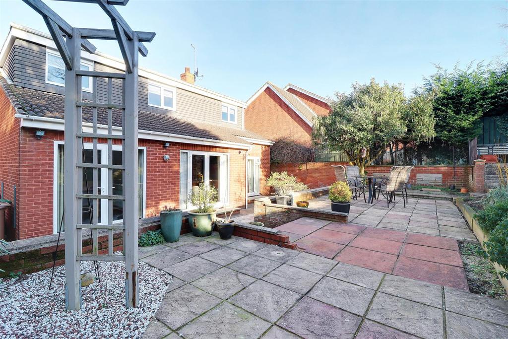 Stockbridge Road, Elloughton 5 bed detached house £420,000