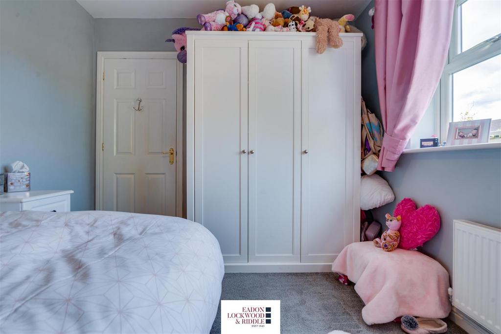 Bedroom 3-2.jpg