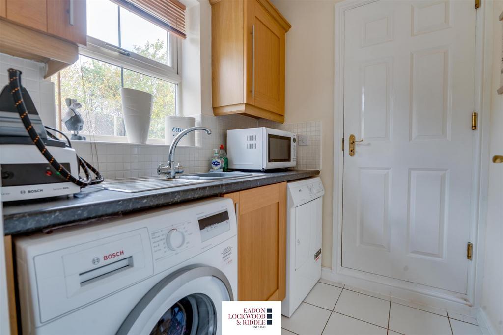 Utility Room 2.jpg