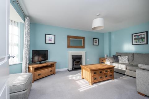 11 Longbridge Drive, Easingwold, York, YO61 3FH