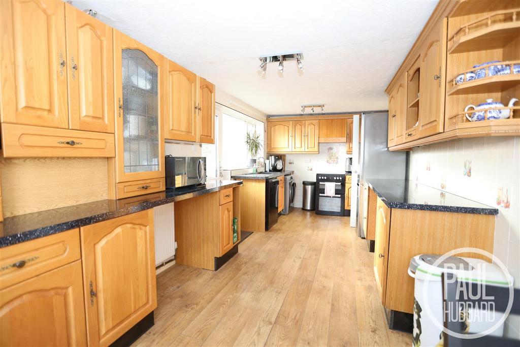 Breydon Way, Carlton Colville, NR33 3 bed detached bungalow for sale