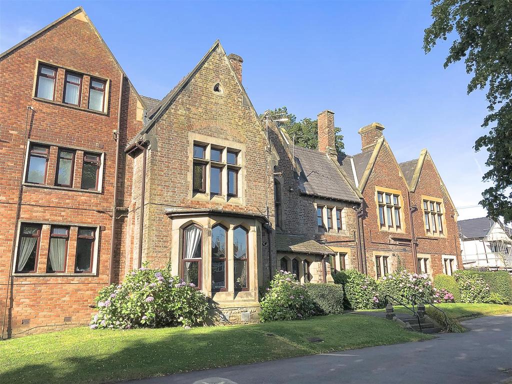 The Chestnuts, Higher Lane, Lymm 1 bed apartment £700 pcm (£162 pw)