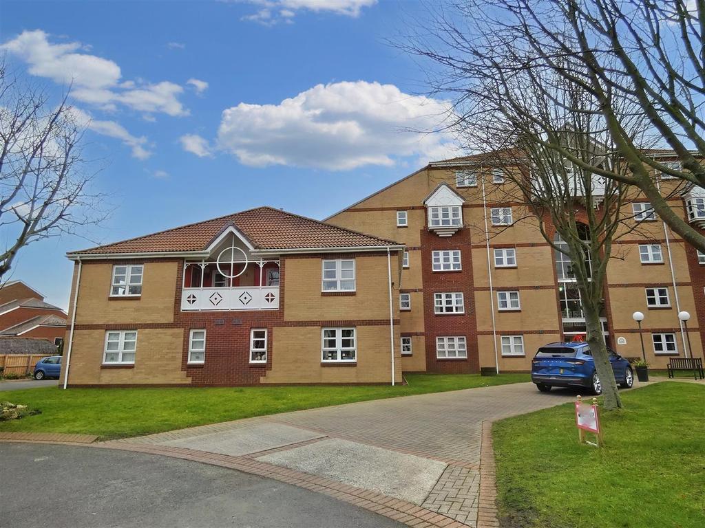 Mariner's Point, Tynemouth 2 bed apartment £160,000