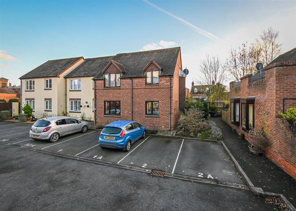 10 St. Marys Street, Bridgnorth 2 bed flat £695 pcm (£160 pw)