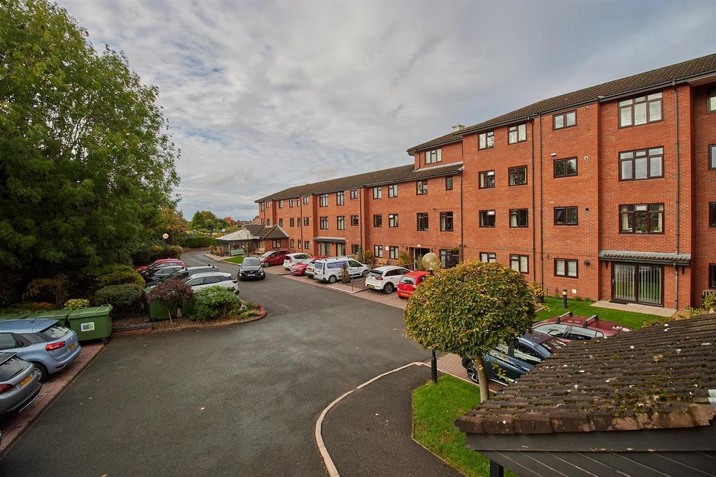 Ashby Road, Hinckley 2 bed flat £130,000