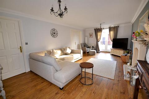 30 Longmead Drive, Fiskerton, Southwell, NG25 0UP
