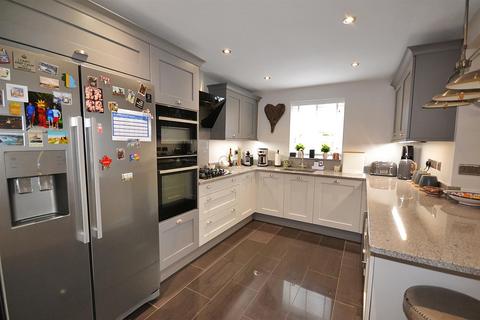 30 Longmead Drive, Fiskerton, Southwell, NG25 0UP