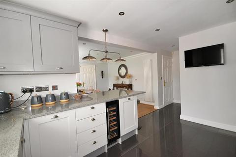 30 Longmead Drive, Fiskerton, Southwell, NG25 0UP