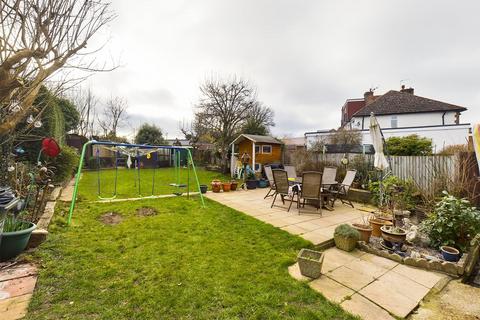 9 Benhurst Close, South Croydon, CR2 8NX