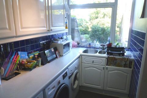18 Hollywoods, Croydon, CR0 9JG