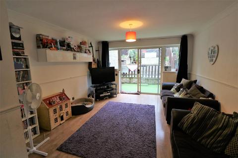 18 Hollywoods, Croydon, CR0 9JG