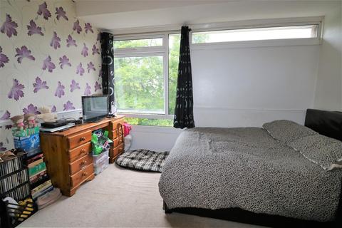 18 Hollywoods, Croydon, CR0 9JG