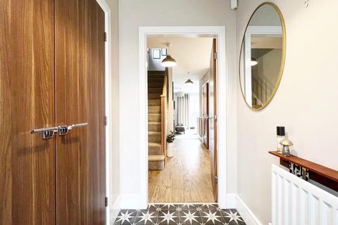 7 Collier Way, Mapplewell, Barnsley, S75 6GJ