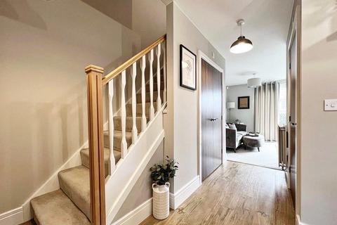 7 Collier Way, Mapplewell, Barnsley, S75 6GJ