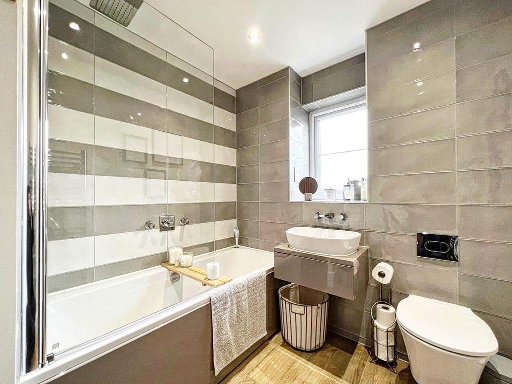 Family bathroom