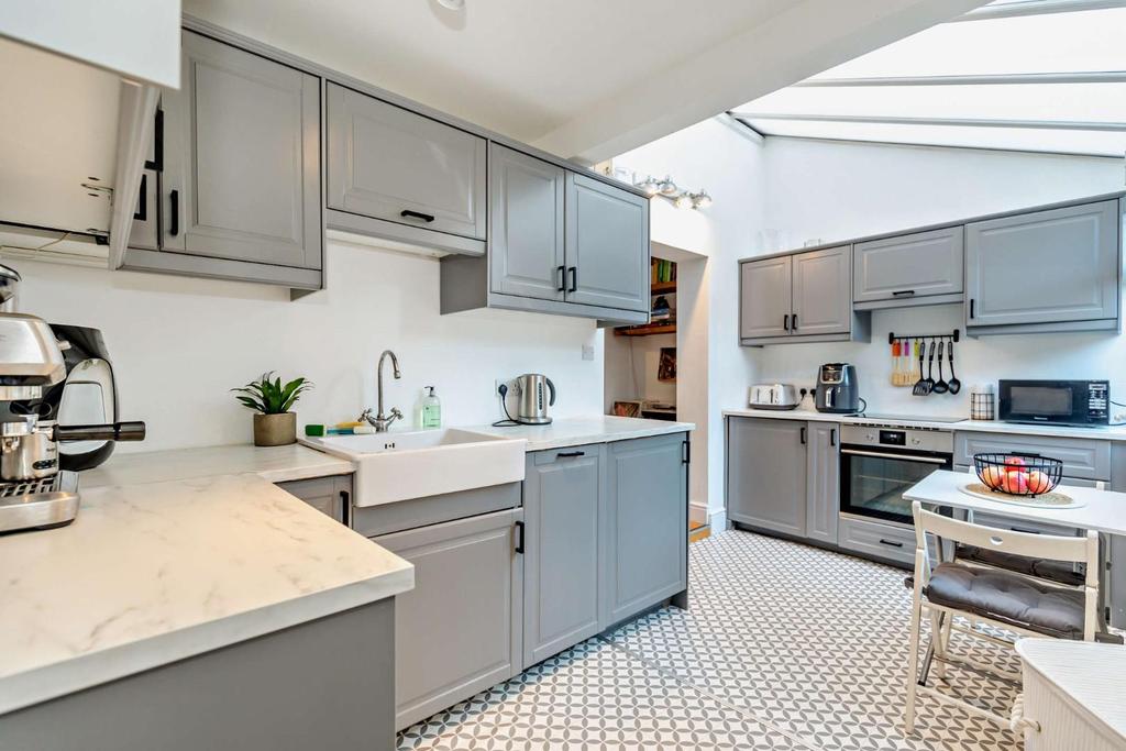 8537085-interior04-800.jpg