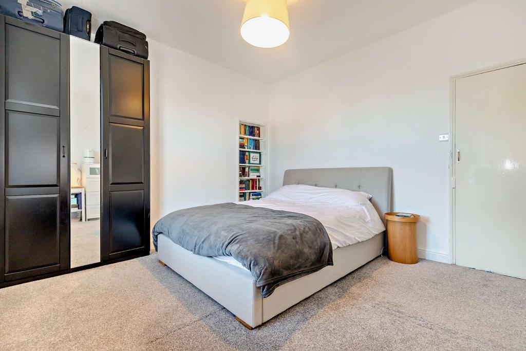 8537085-interior20-800.jpg