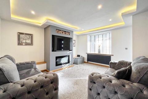 5 Castle View, Dodworth, Barnsley, S75 3LF