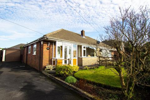 17 Thirlmere Drive, Darwen, BB3 3BH
