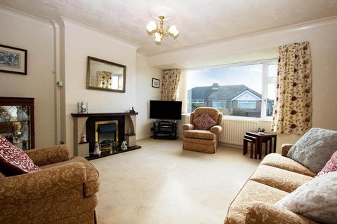 17 Thirlmere Drive, Darwen, BB3 3BH