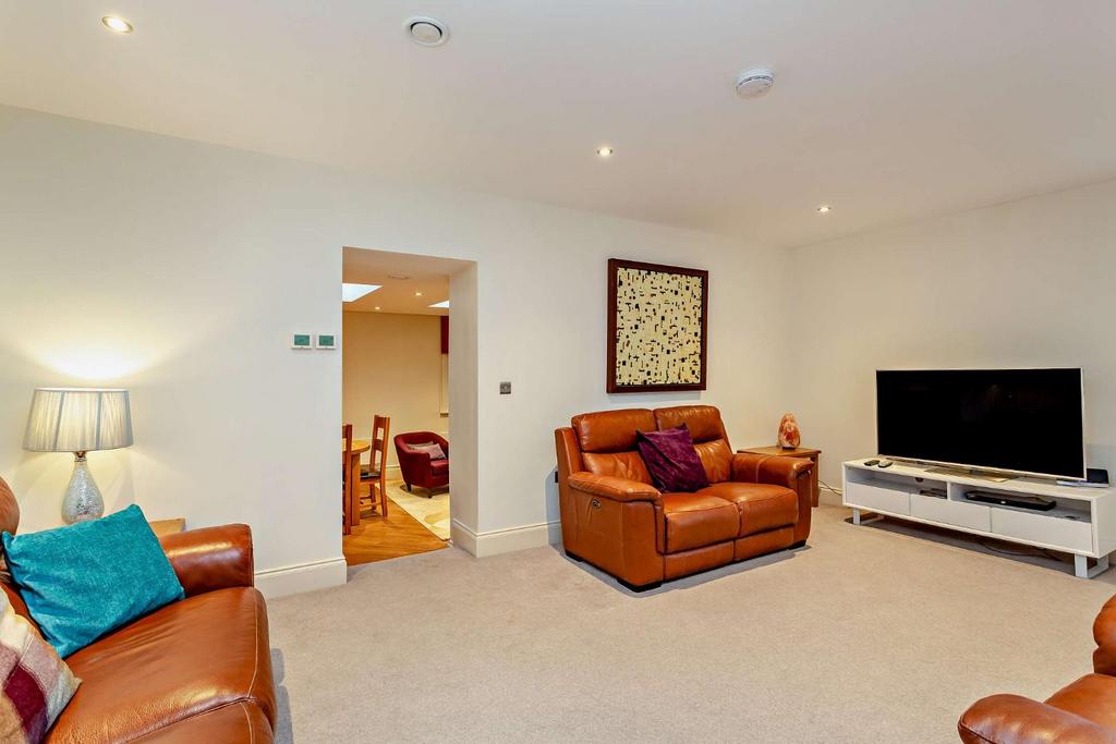 8538108-interior17-800.jpg