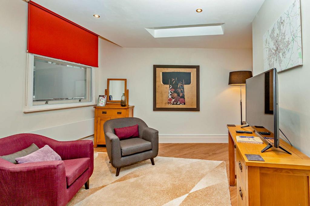 8538108-interior10-800.jpg