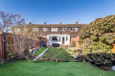 6 Ferriers Way, Epsom, KT18 5TJ