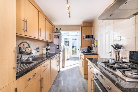 6 Ferriers Way, Epsom, KT18 5TJ
