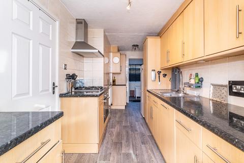 6 Ferriers Way, Epsom, KT18 5TJ