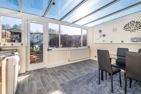 6 Ferriers Way, Epsom, KT18 5TJ