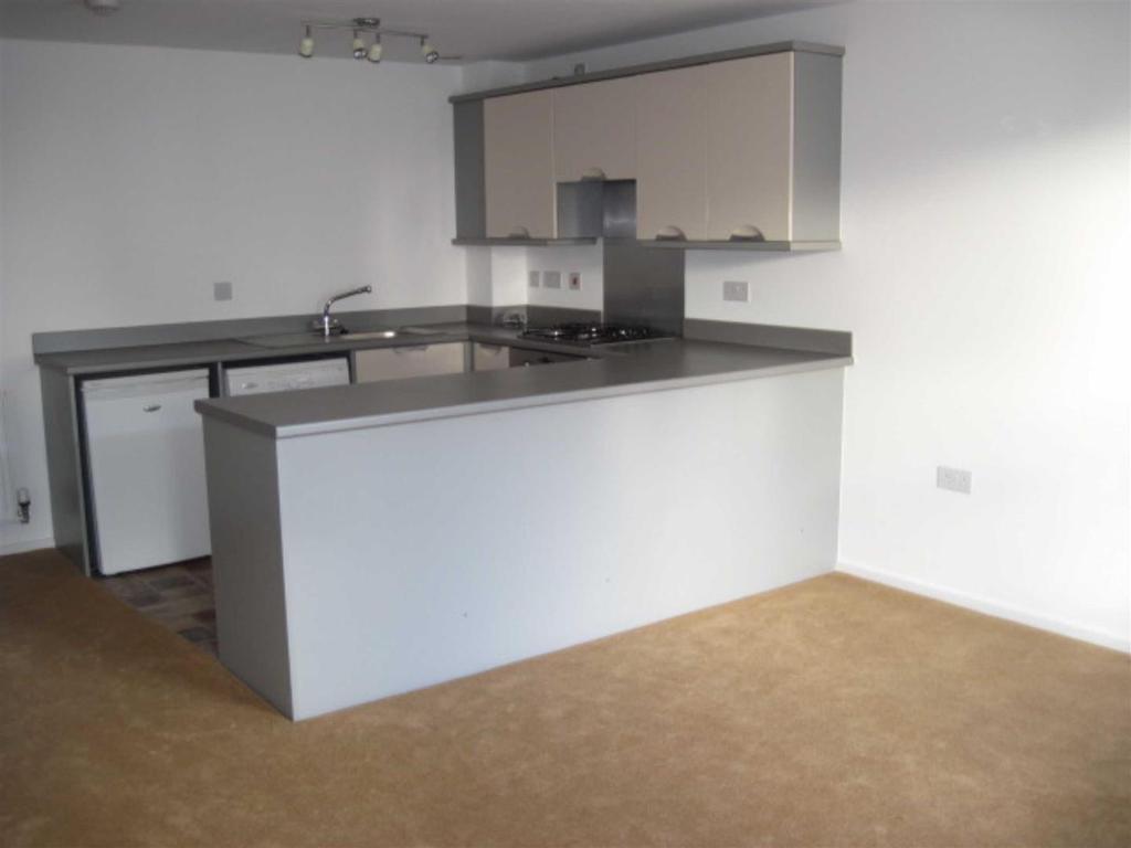 Liberty Park, Brough 2 bed terraced house for sale £125,000