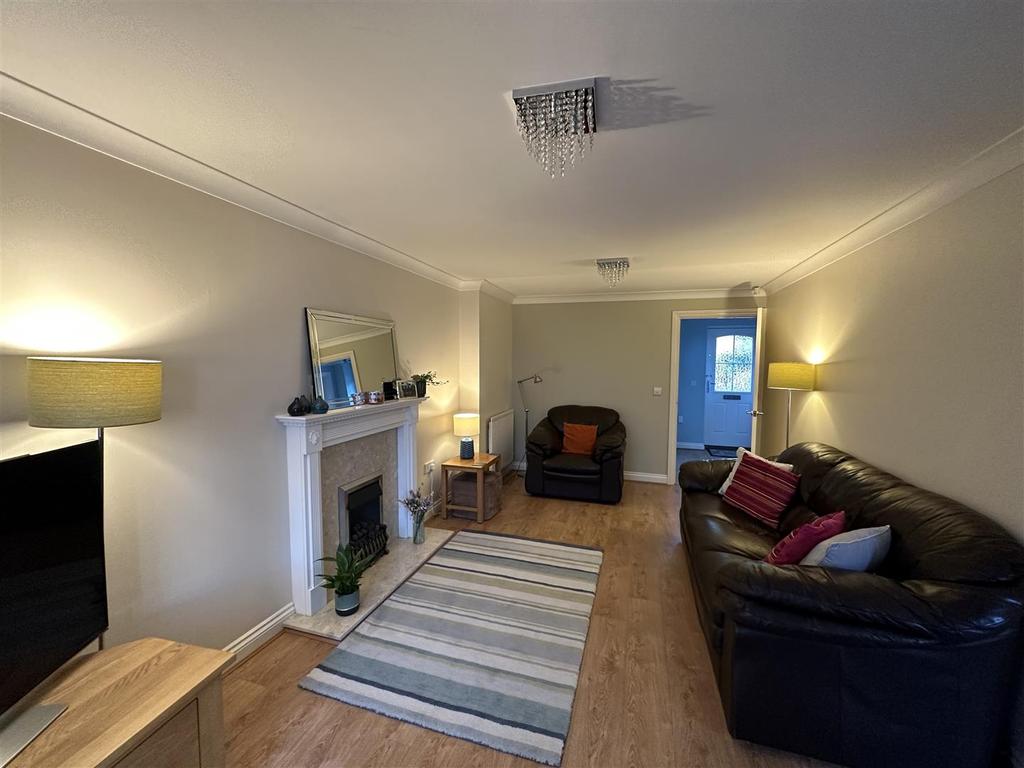 Abbey Close, Shepshed, Loughborough 4 bed house £370,000