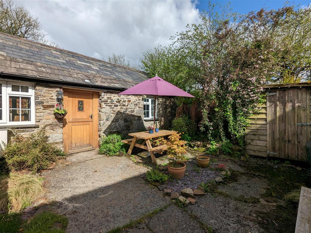 Lydford, Okehampton 2 bed barn conversion for sale £290,000