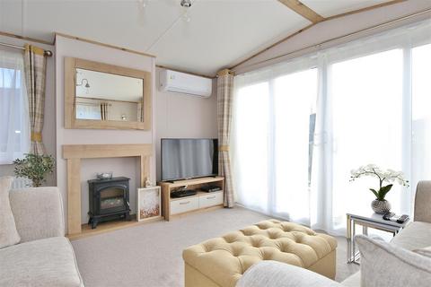 2 bedroom park home for sale, Thriftwood, Stansted, Sevenoaks