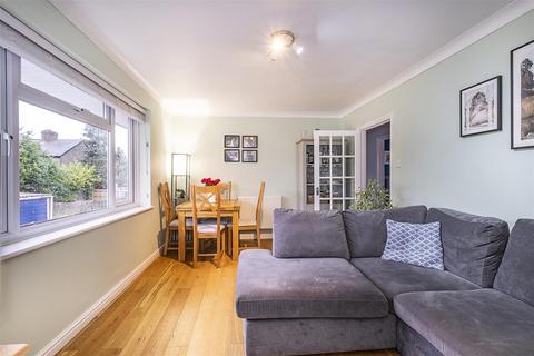 14a Willis Close, Epsom, KT18 7SS